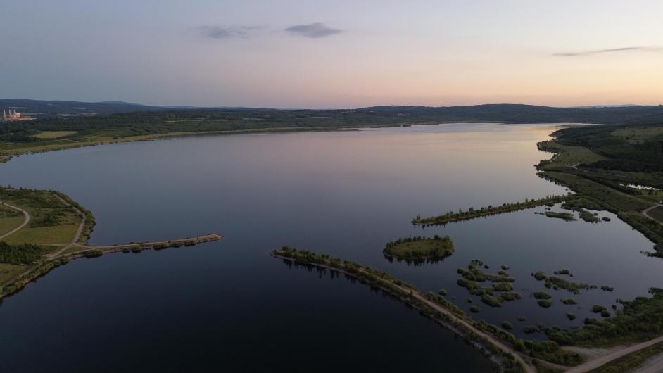 Popisek: Jezero Medard